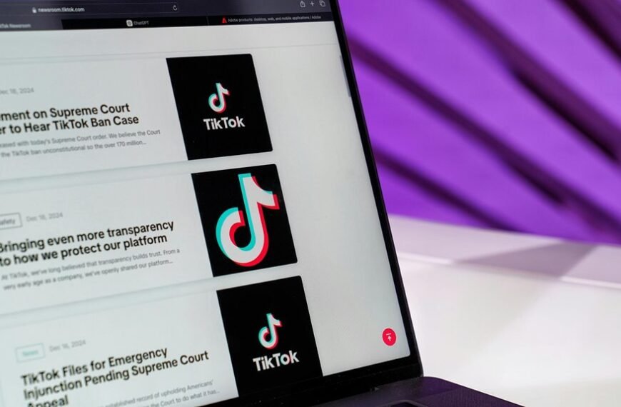 daily news updates platform